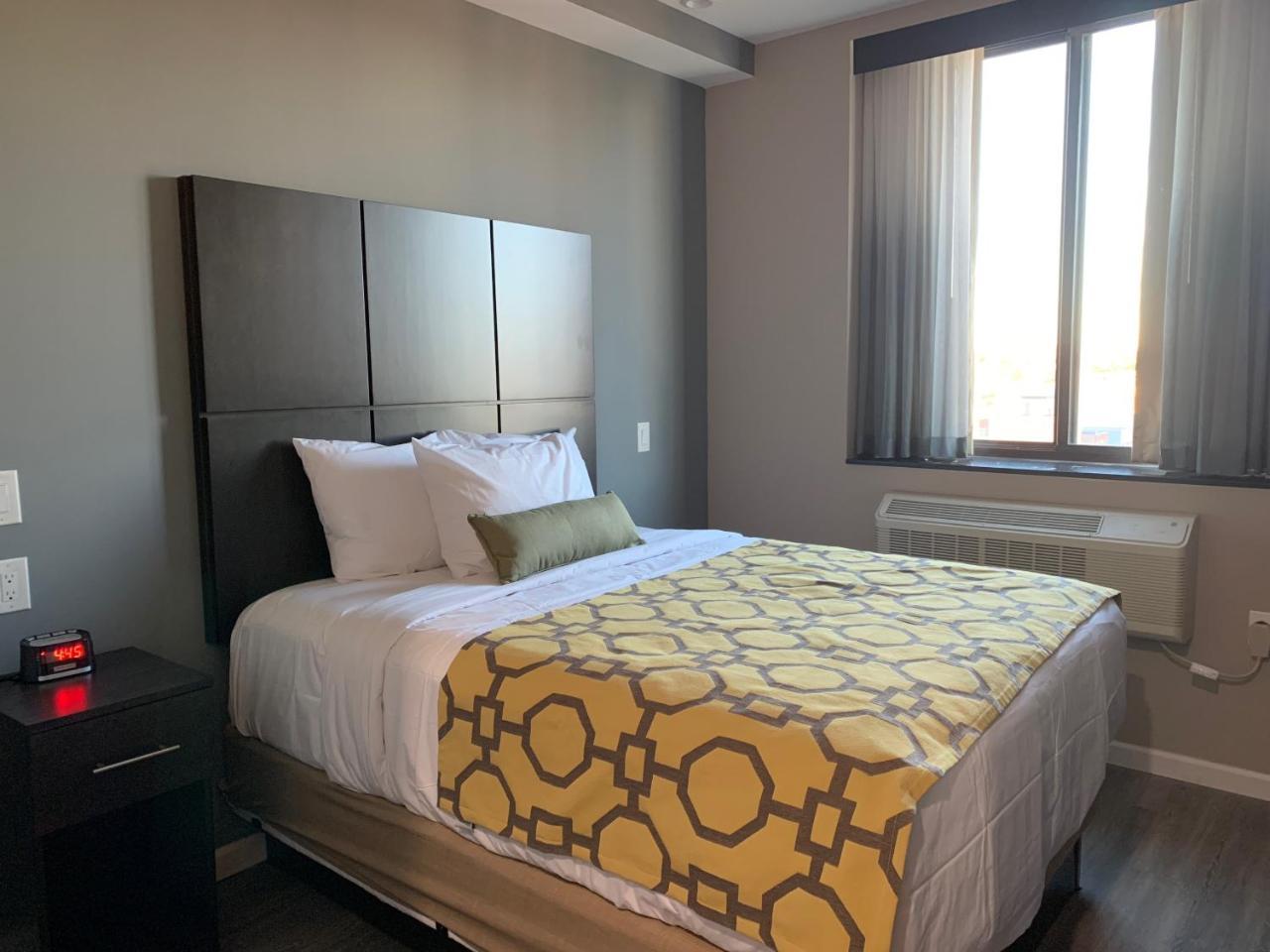 Voyage Hotel Нью-Йорк Экстерьер фото